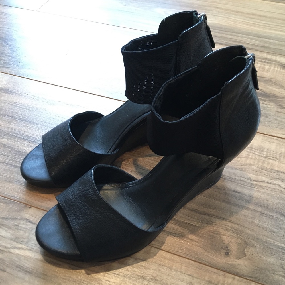 Eileen Fisher Black Wedges